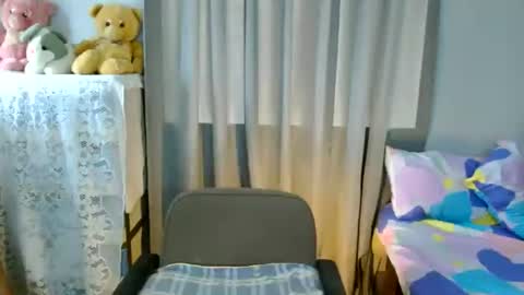 Snapshot of pumii_akiko chatting on 07-08-26, 05:01 pumii online show from 07-08-26, 05:01