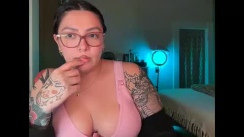 Pumpkin bunny online show from 10-10-25, 03:38