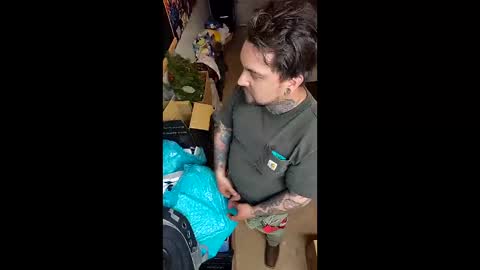 punkrock87denvo online show from 05-01-26, 08:46