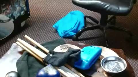 Jojo online show from 12-16-25, 04:17