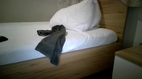 punkz999950 online show from 09-11-25, 06:52