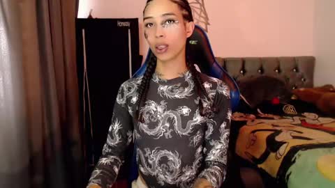 Snapshot of pupi_wolf chatting on 10-24-25, 07:32 Cris online show from 10-24-25, 07:32