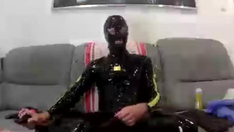 Snapshot of puppy_tomik chatting on 06-12-26, 07:02 puppy tomik online show from 06-12-26, 07:02