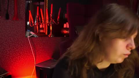 constant schedule Wednesday  Friday  Saturday  Sunday  The Rosemarie online show from 04-07-26, 05:41