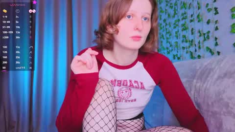 Snapshot of pure_s1n chatting on 07-15-26, 09:47 Coralina online show from 07-15-26, 09:47