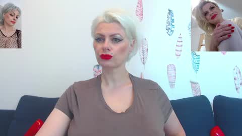Snapshot of pure_seduce_wow chatting on 06-11-26, 02:53 Goldie online show from 06-11-26, 02:53