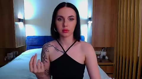 Julia online show from 06-11-26, 02:26