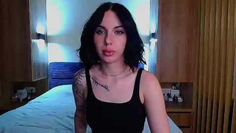 Julia online show from 07-08-26, 04:00