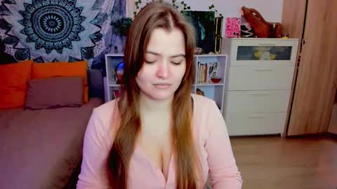 Miss Hanna online show from 11-29-25, 11:02