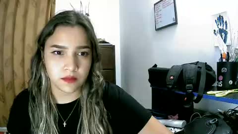Snapshot of purple_23 chatting on 06-14-26, 11:29 Lizzy online show from 06-14-26, 11:29