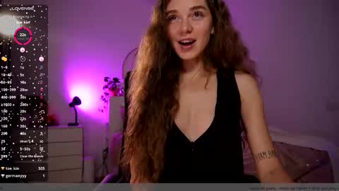 Snapshot of purple_baby chatting on 10-25-25, 06:02 Sasha  wait you here 6 of November. will celebrate my B- day online show from 10-25-25, 06:02