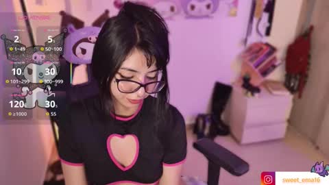 Snapshot of purple_ema chatting on 02-04-26, 06:25 purple_ema online show from 02-04-26, 06:25