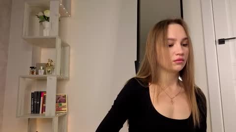 Snapshot of purrfecttease chatting on 10-19-25, 05:08 Liza online show from 10-19-25, 05:08