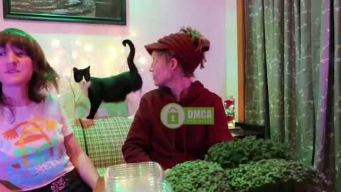 Snapshot of purrin_pussies chatting on 12-17-25, 02:06 purrin pussies online show from 12-17-25, 02:06