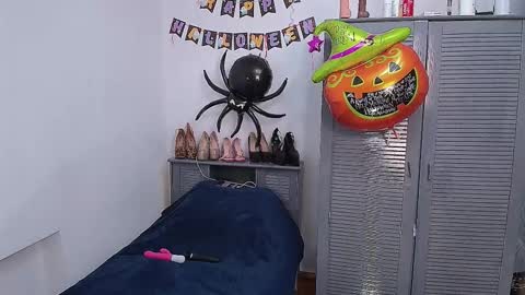 Miko online show from 10-27-25, 06:01