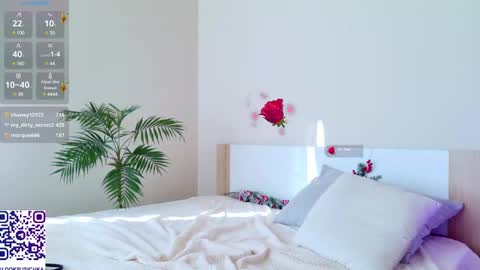 Snapshot of pusichka_ chatting on 02-21-25, 01:00 Diana Onlyfans online show from 02-21-25, 01:00