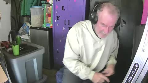 Mark online show from 12-14-24, 08:23