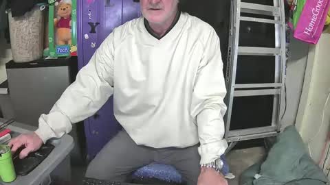 Mark online show from 12-26-24, 12:14