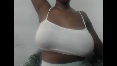 Snapshot of pussydollurz chatting on 10-21-25, 09:43 pussydollurz online show from 10-21-25, 09:43