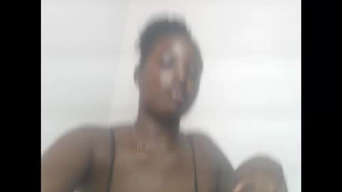 Snapshot of pussydollurz chatting on 10-27-25, 09:24 pussydollurz online show from 10-27-25, 09:24