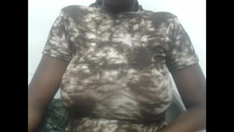 Snapshot of pussydollurz chatting on 10-27-25, 10:14 pussydollurz online show from 10-27-25, 10:14