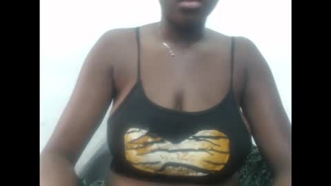 Snapshot of pussydollurz chatting on 10-29-25, 07:43 pussydollurz online show from 10-29-25, 07:43