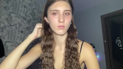 Snapshot of pussygir007 chatting on 01-10-25, 11:43 pussygirl007 online show from 01-10-25, 11:43