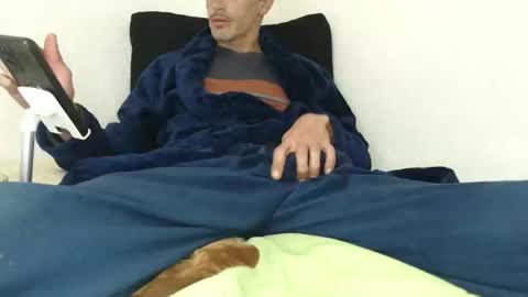 Snapshot of pussyhunterpt chatting on 01-24-25, 03:45 Ruck Fules online show from 01-24-25, 03:45