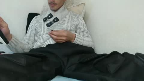 Snapshot of pussyhunterpt chatting on 01-26-25, 11:28 Ruck Fules online show from 01-26-25, 11:28