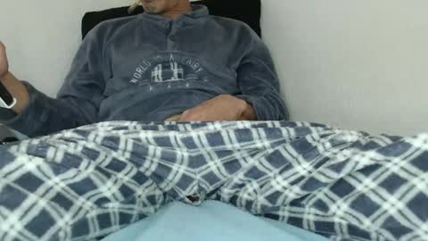 Snapshot of pussyhunterpt chatting on 01-26-25, 08:13 Ruck Fules online show from 01-26-25, 08:13