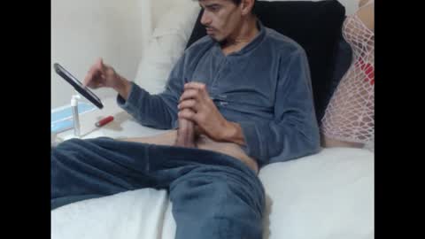 Snapshot of pussyhunterpt chatting on 11-26-25, 07:59 Ruck Fules online show from 11-26-25, 07:59