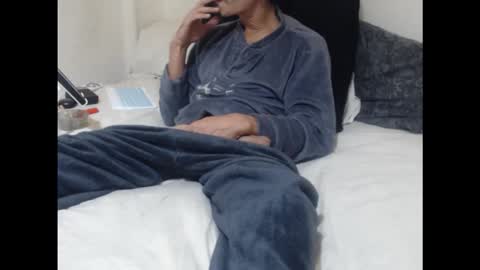 Snapshot of pussyhunterpt chatting on 11-27-25, 08:33 Ruck Fules online show from 11-27-25, 08:33