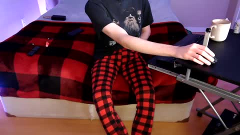 pussylover2182 online show from 12-08-24, 05:50