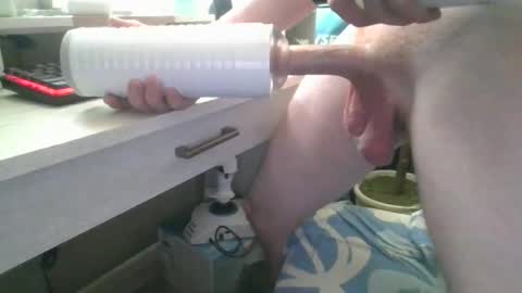 Snapshot of pussypounder420690 chatting on 06-19-26, 09:29 pussypounder420690 online show from 06-19-26, 09:29
