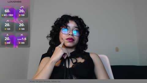 Snapshot of putakusan chatting on 10-17-25, 05:10 Izumi online show from 10-17-25, 05:10