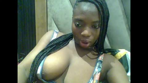 Snapshot of pweedy_ora chatting on 05-11-26, 11:24 ora online show from 05-11-26, 11:24