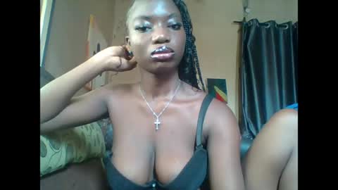 Snapshot of pweedy_ora chatting on 06-14-26, 11:12 ora online show from 06-14-26, 11:12