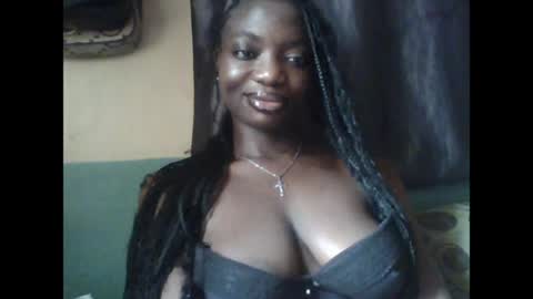 Snapshot of pweedy_ora chatting on 06-25-26, 09:47 ora online show from 06-25-26, 09:47