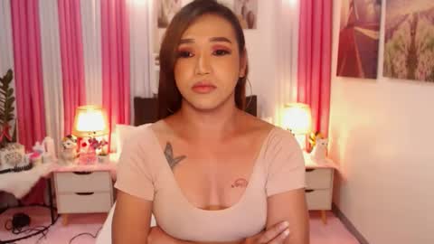 Snapshot of pythoncock4u chatting on 12-17-24, 12:54 Queen Agatha online show from 12-17-24, 12:54