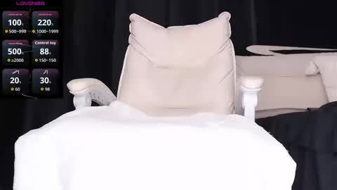 qianqian_ online show from 10-08-25, 10:02