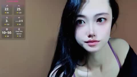 Snapshot of qiqi_1118 chatting on 10-27-25, 05:28 qiqi_1118 online show from 10-27-25, 05:28