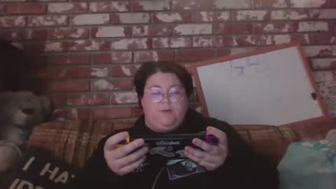 Br4tty Bunny online show from 12-18-25, 04:35