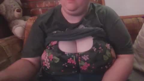 Br4tty Bunny online show from 03-02-26, 09:10