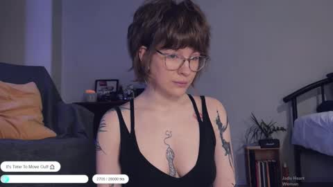 Snapshot of quack__quack chatting on 12-01-25, 02:11 online show from 12-01-25, 02:11