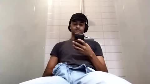 Snapshot of quadagio_0704 chatting on 12-03-24, 07:44 quadagio online show from 12-03-24, 07:44