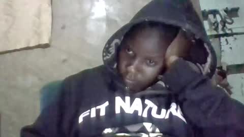 queen014 online show from 11-12-25, 02:12