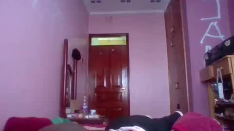 queen014 online show from 11-18-25, 09:14