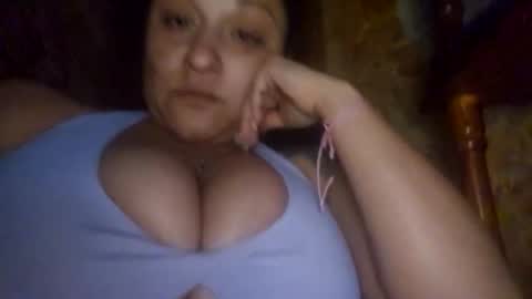 Snapshot of queen1309499253 chatting on 02-02-26, 01:15 queen1309499253 online show from 02-02-26, 01:15