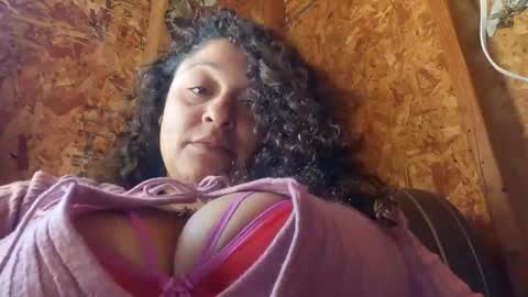 Snapshot of queen1309499253 chatting on 02-22-26, 08:40 queen1309499253 online show from 02-22-26, 08:40