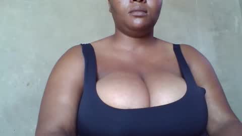 queen2302 online show from 04-01-26, 08:26